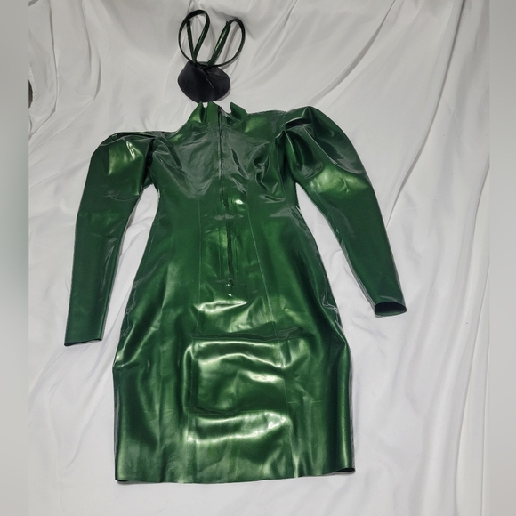REAL LATEX by DAWNAMATRIX Long Sleeved Dress w/ Matching Fascinator - Picture 7 of 9